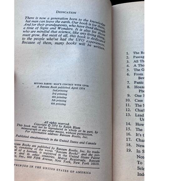 UFO Vintage BOOK Lot of (2), Not of this World, Beyond Earth, Paperback 1970s - Picture 9 of 11